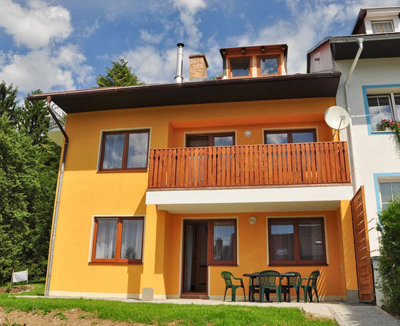 Apartmán č. 3 - Přímý vstup na zahradu a venkovní posezení